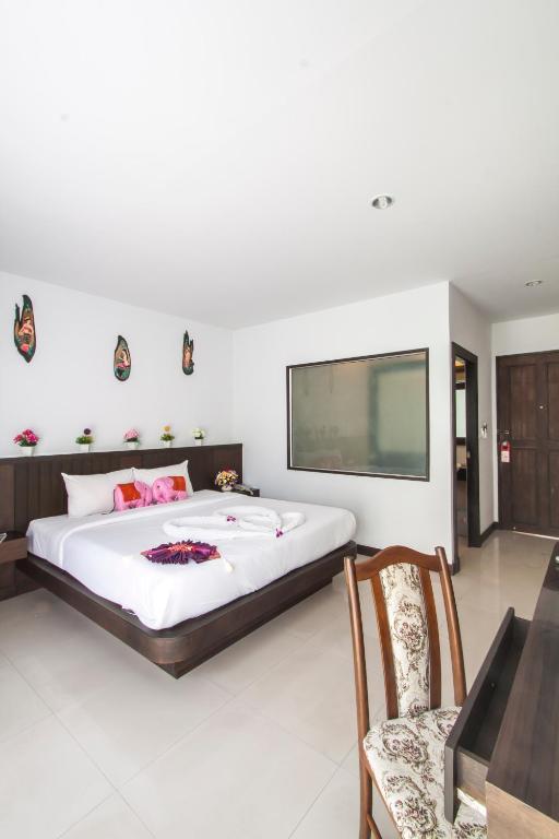Larn Park Resortel Patong Rum bild